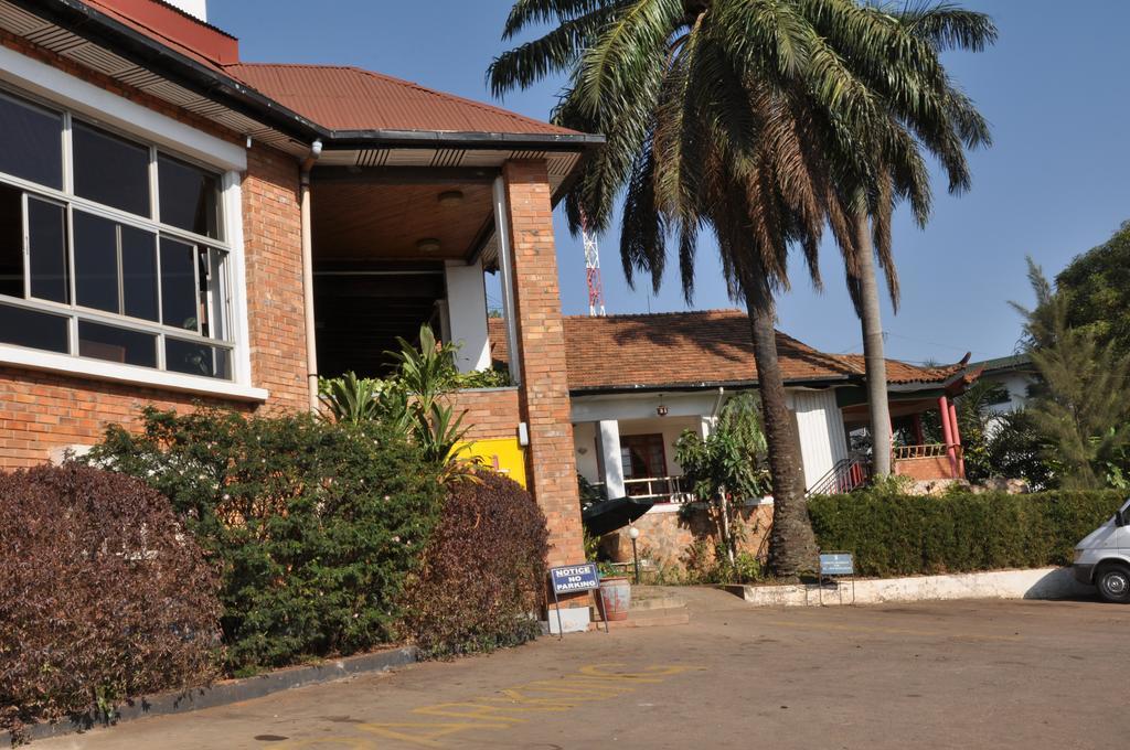 Shangri-La Hotel Uganda Kampala Exterior photo